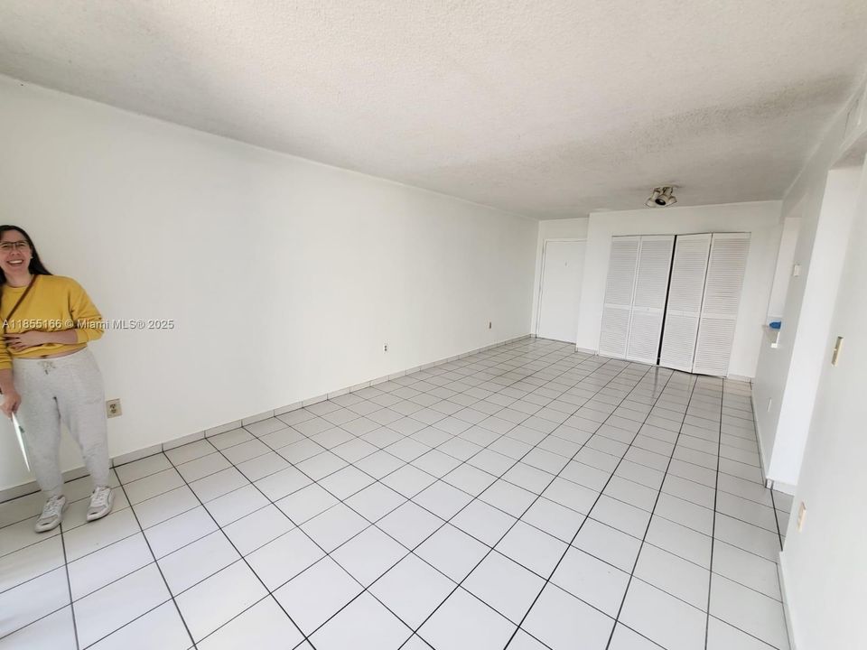 Activo con contrato: $1,700 (1 camas, 1 baños, 817 Pies cuadrados)