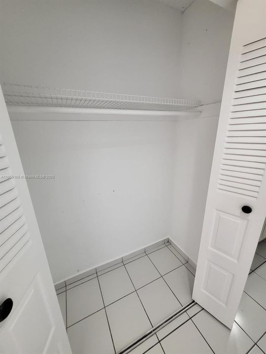 Activo con contrato: $1,700 (1 camas, 1 baños, 817 Pies cuadrados)