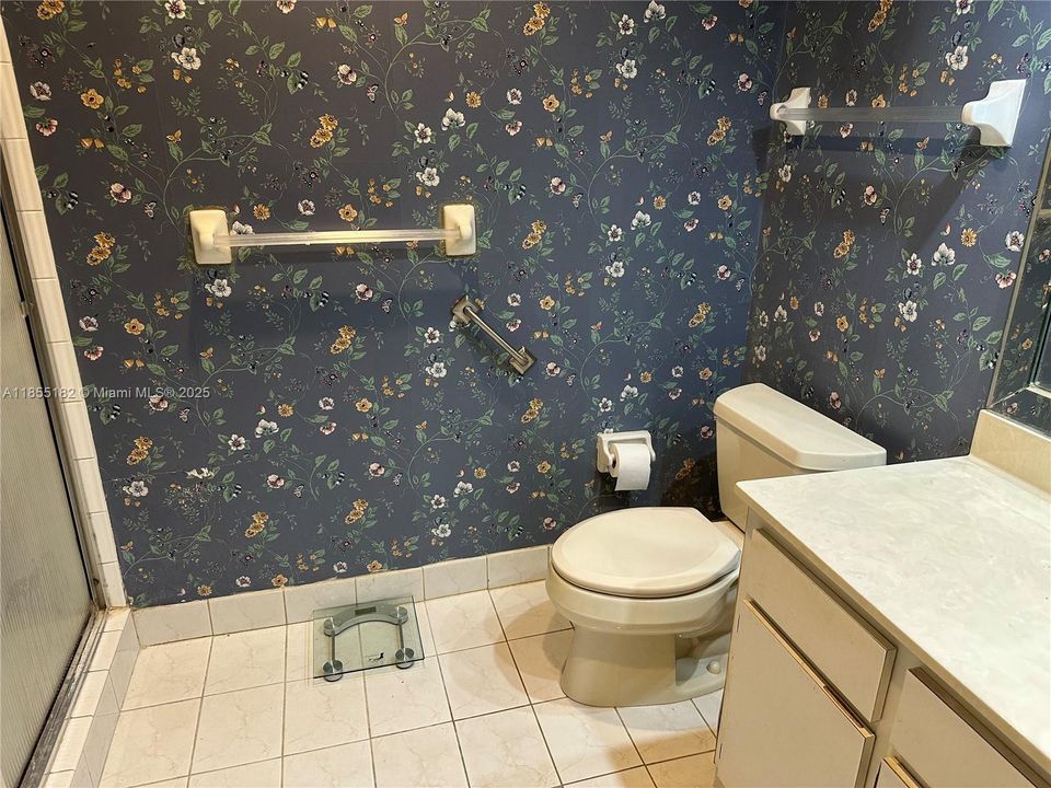 Recently Sold: $649,900 (3 beds, 3 baths, 2200 Square Feet)