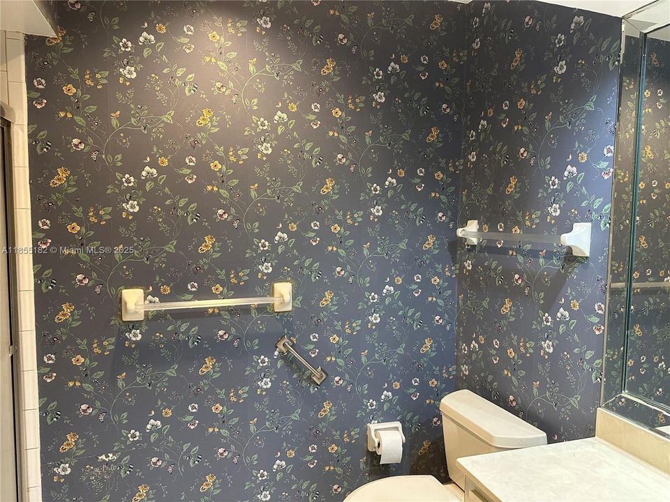 Recently Sold: $649,900 (3 beds, 3 baths, 2200 Square Feet)