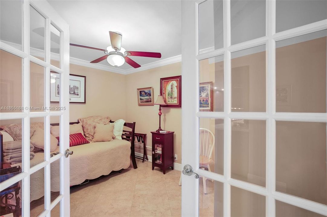 最近售出: $660,000 (2 贝兹, 2 浴室, 1121 平方英尺)