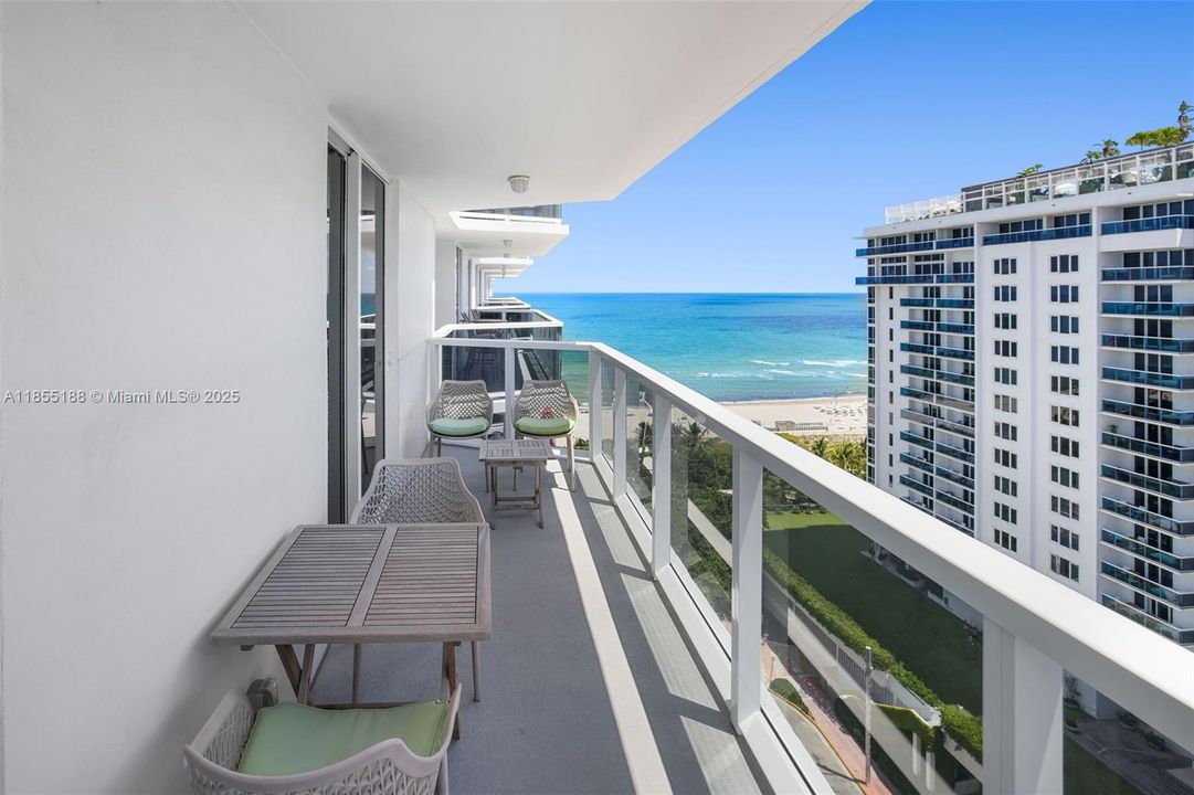 最近售出: $660,000 (2 贝兹, 2 浴室, 1121 平方英尺)