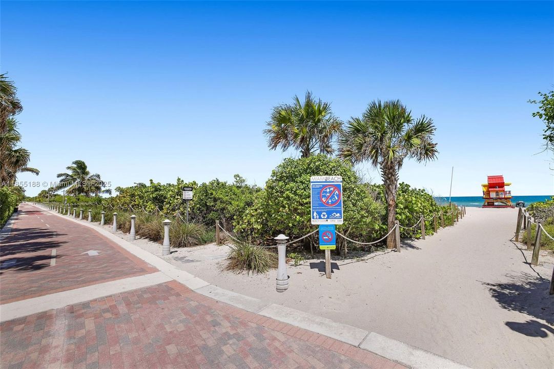 最近售出: $660,000 (2 贝兹, 2 浴室, 1121 平方英尺)