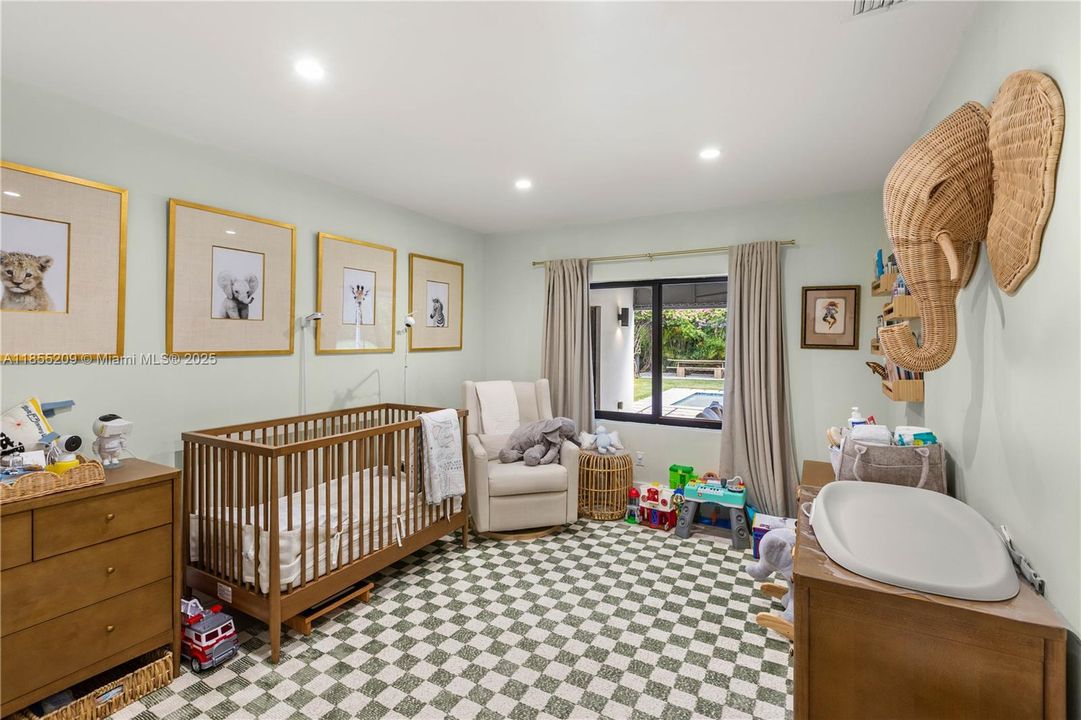 Vendido Recientemente: $1,748,000 (4 camas, 2 baños, 1874 Pies cuadrados)