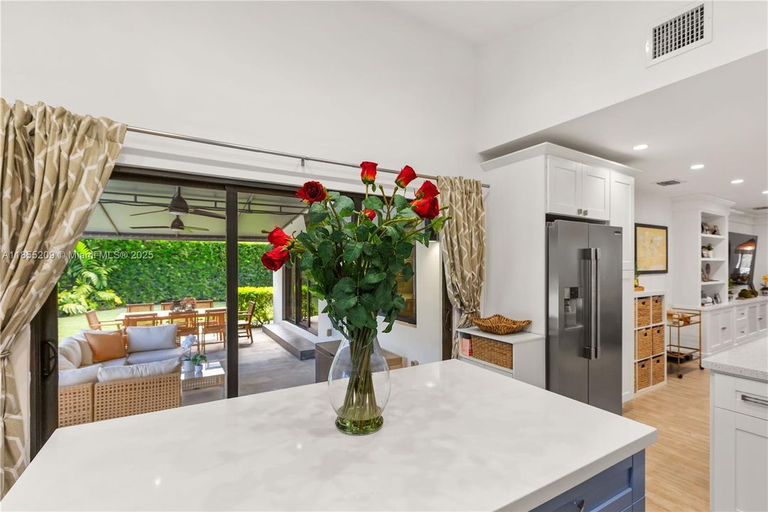 Vendido Recientemente: $1,748,000 (4 camas, 2 baños, 1874 Pies cuadrados)