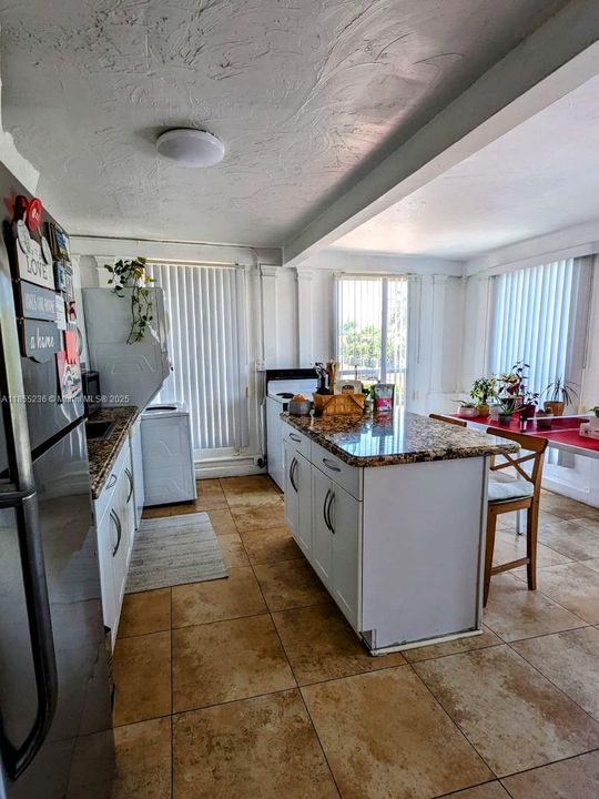 For Sale: $1,699,999 (0 beds, 0 baths, 2292 Square Feet)