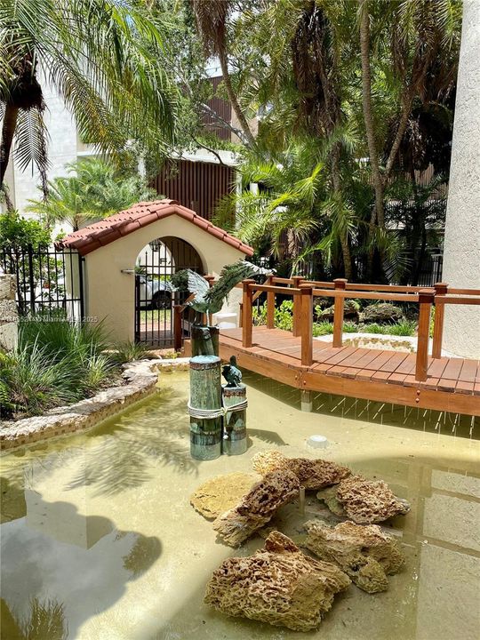 最近租的: $5,500 (2 贝兹, 2 浴室, 1139 平方英尺)