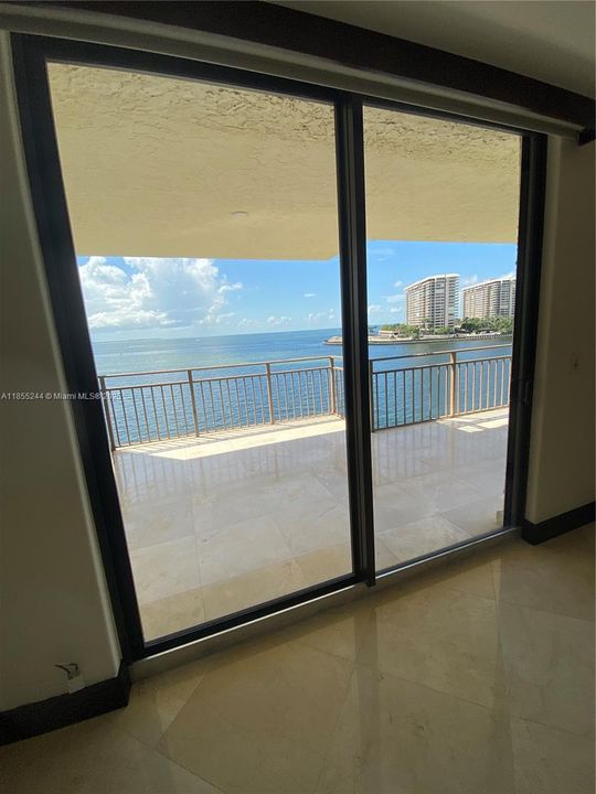 最近租的: $5,500 (2 贝兹, 2 浴室, 1139 平方英尺)