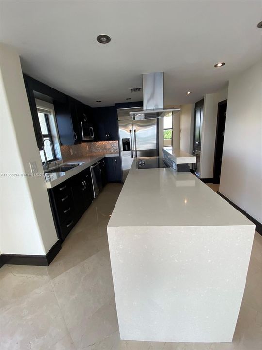 最近租的: $5,500 (2 贝兹, 2 浴室, 1139 平方英尺)