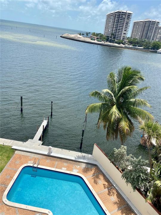 最近租的: $5,500 (2 贝兹, 2 浴室, 1139 平方英尺)