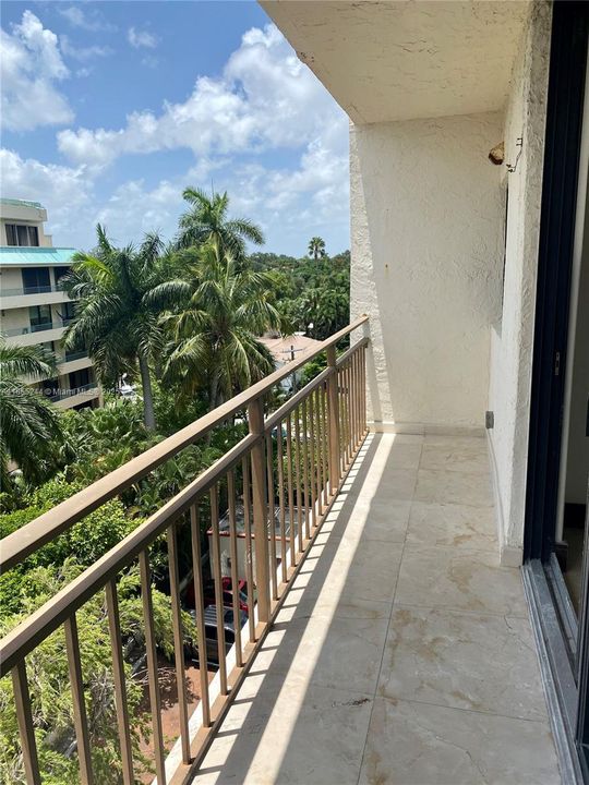 最近租的: $5,500 (2 贝兹, 2 浴室, 1139 平方英尺)