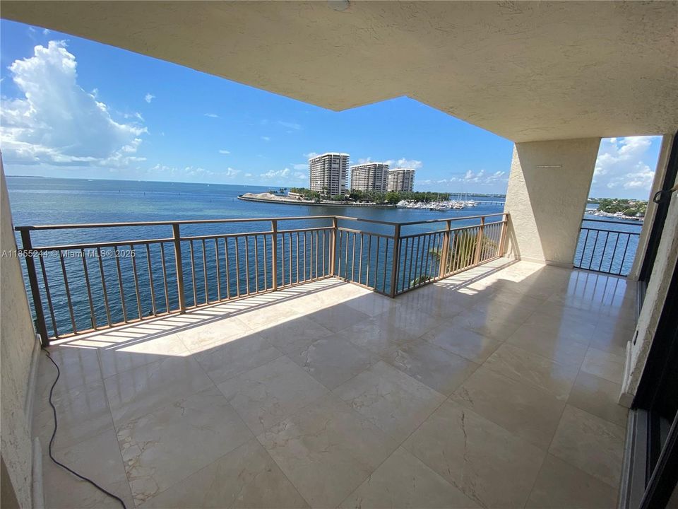 最近租的: $5,500 (2 贝兹, 2 浴室, 1139 平方英尺)