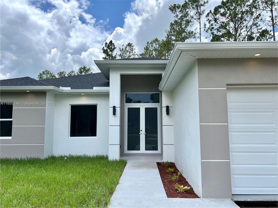 Недавно продано: $519,999 (4 спален, 2 ванн, 1608 Квадратных фут)