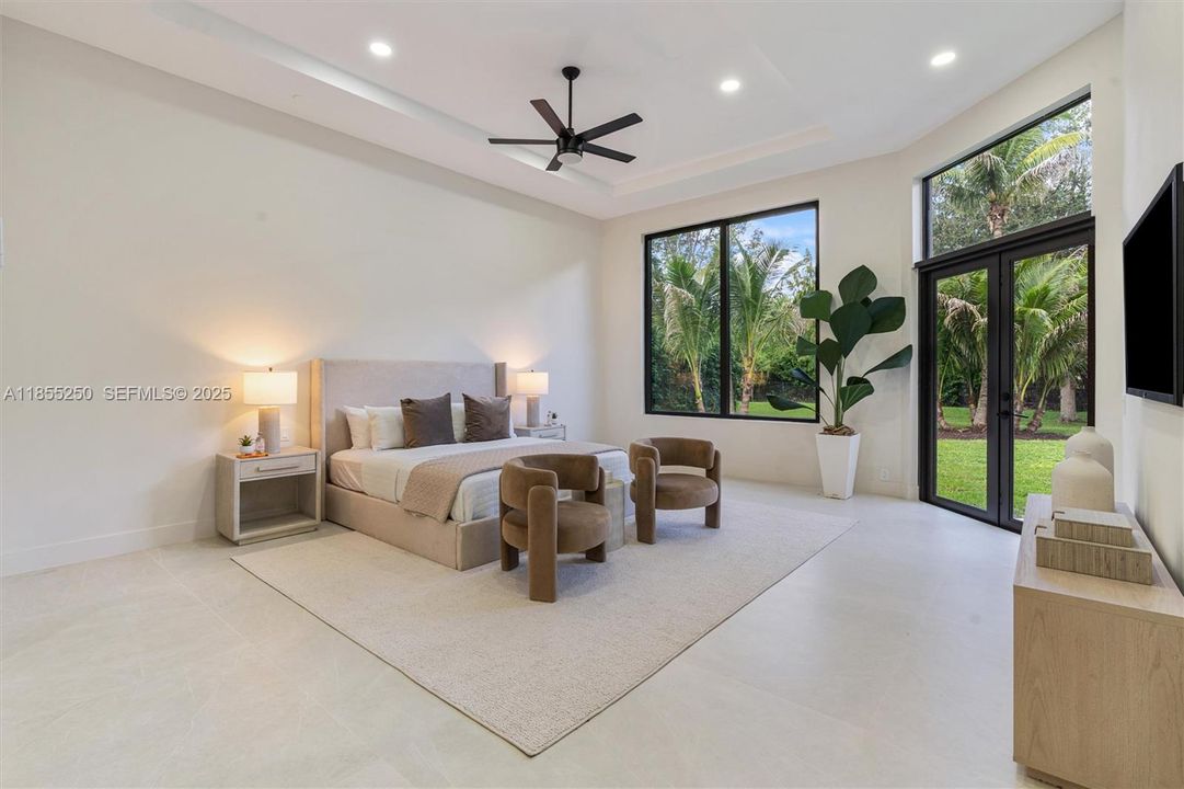 For Sale: $3,399,000 (5 beds, 6 baths, 5071 Square Feet)