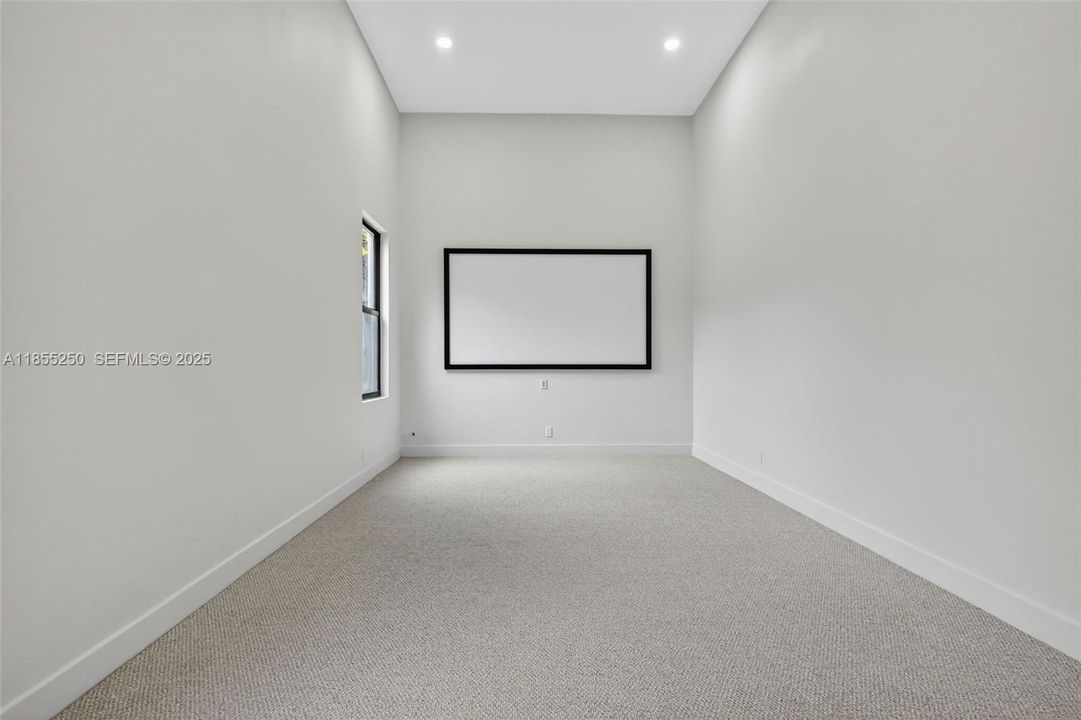 For Sale: $3,399,000 (5 beds, 6 baths, 5071 Square Feet)