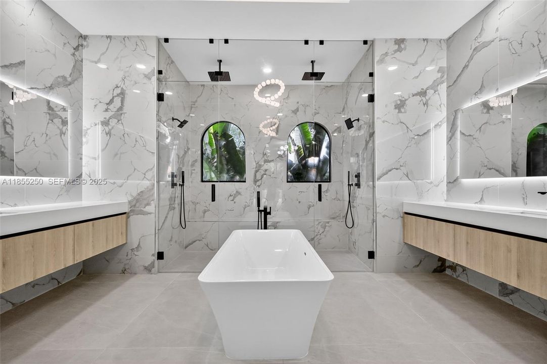 For Sale: $3,399,000 (5 beds, 6 baths, 5071 Square Feet)