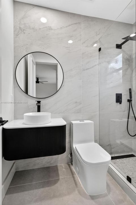 For Sale: $3,399,000 (5 beds, 6 baths, 5071 Square Feet)