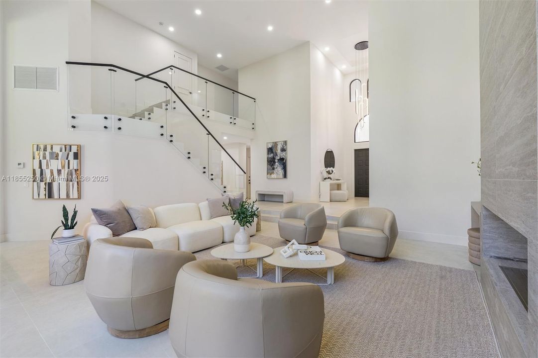 For Sale: $3,399,000 (5 beds, 6 baths, 5071 Square Feet)