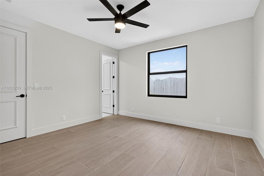 For Sale: $3,399,000 (5 beds, 6 baths, 5071 Square Feet)