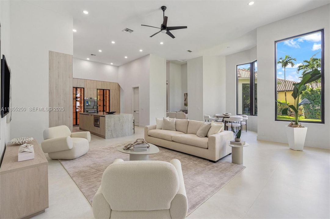 For Sale: $3,399,000 (5 beds, 6 baths, 5071 Square Feet)