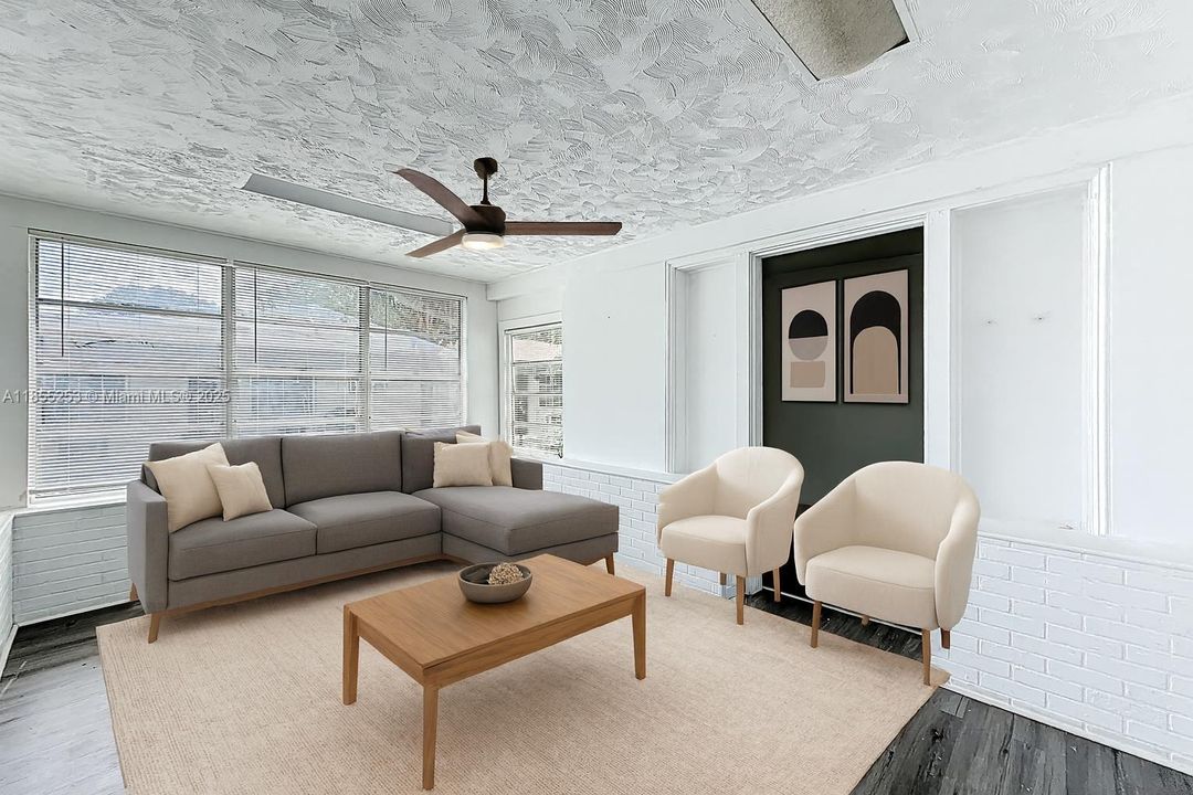 En Venta: $724,900 (6 camas, 2 baños, 2696 Pies cuadrados)