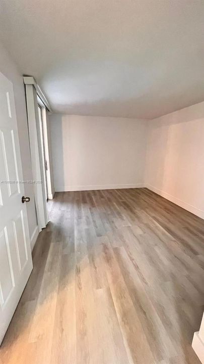 Vendido Recientemente: $169,800 (2 camas, 2 baños, 800 Pies cuadrados)