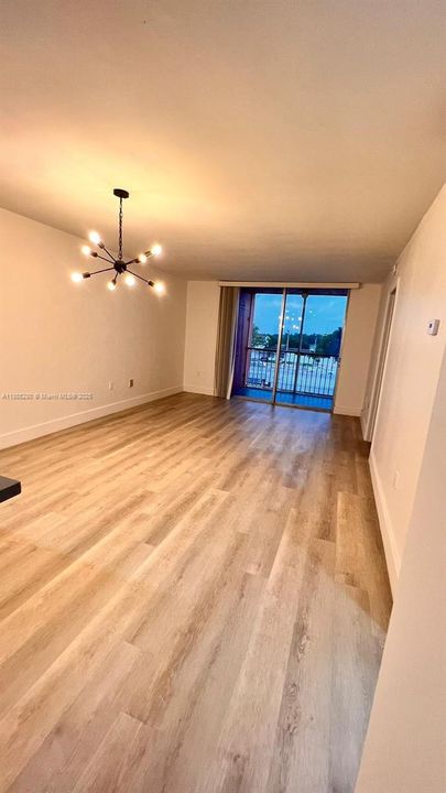 Vendido Recientemente: $169,800 (2 camas, 2 baños, 800 Pies cuadrados)