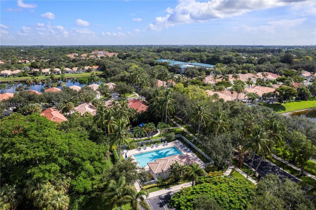 Недавно продано: $658,000 (3 спален, 2 ванн, 1567 Квадратных фут)