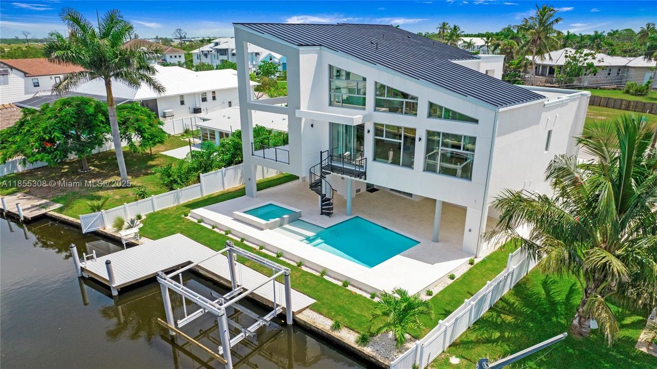 For Sale: $3,999,999 (4 beds, 4 baths, 0 Square Feet)