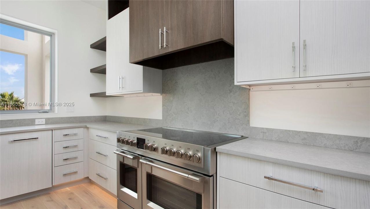 For Sale: $3,999,999 (4 beds, 4 baths, 0 Square Feet)