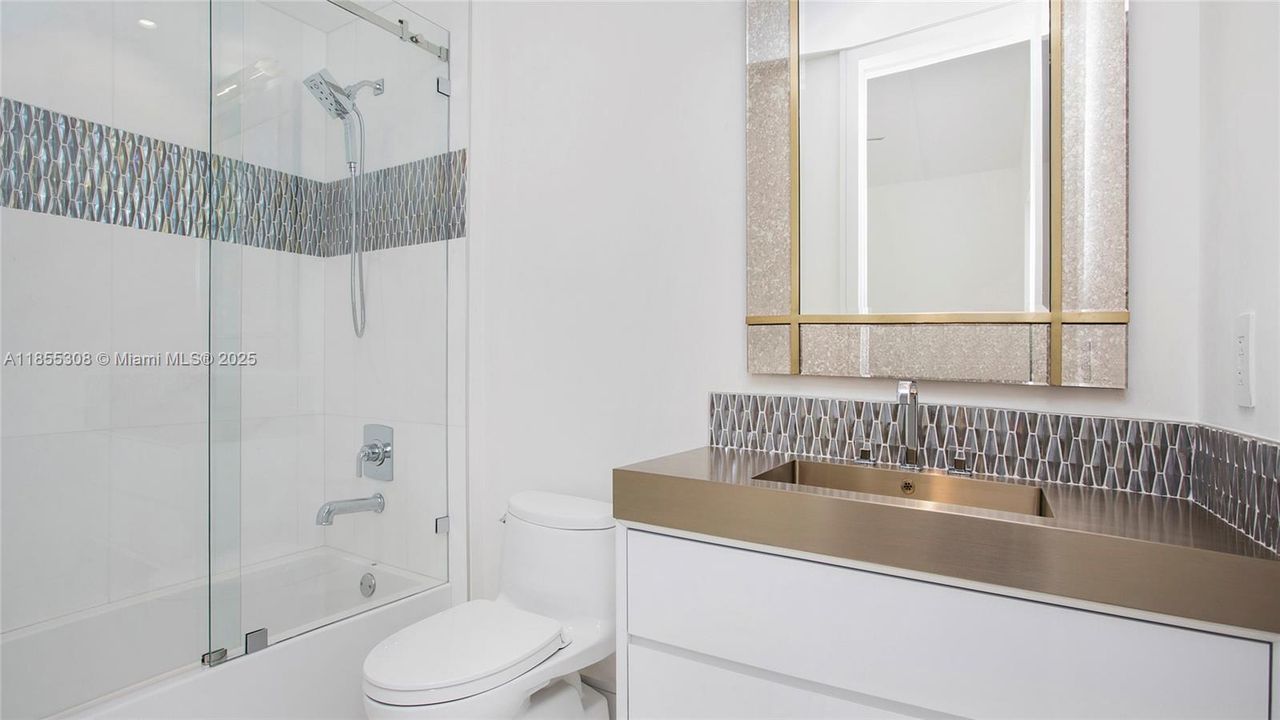 For Sale: $3,999,999 (4 beds, 4 baths, 0 Square Feet)