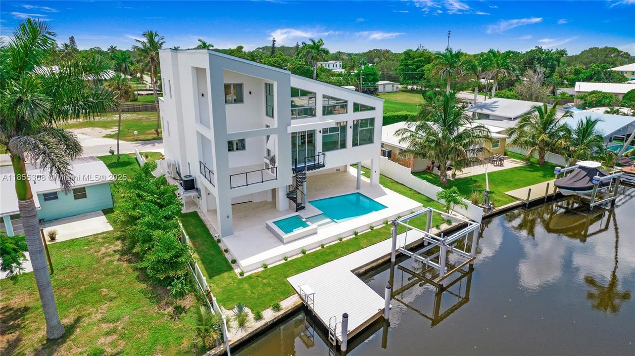 For Sale: $3,999,999 (4 beds, 4 baths, 0 Square Feet)