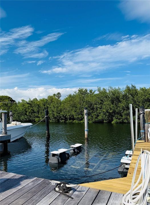 待售: $485,000 (100.00 acres)