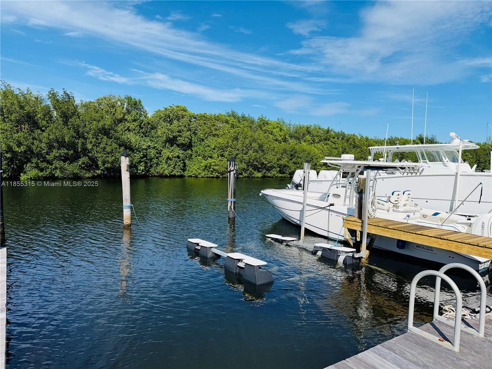 待售: $485,000 (100.00 acres)