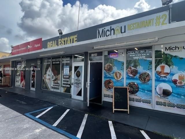 出租: $2,500 (0 贝兹, 0 浴室, 0 平方英尺)