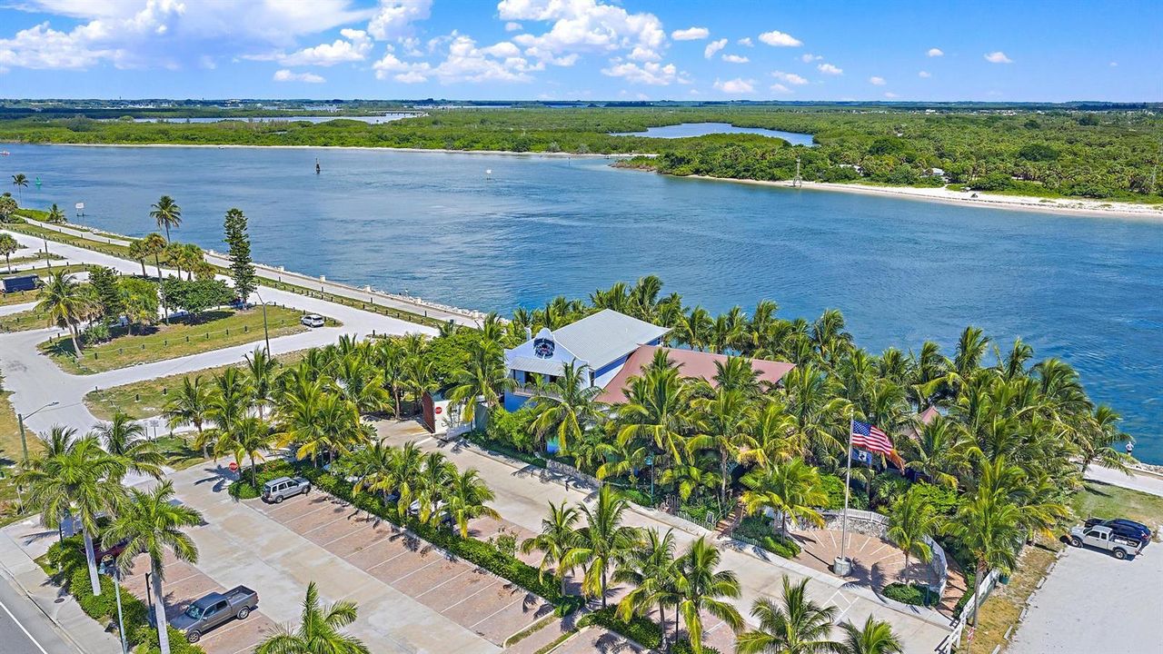 901 S Ocean Dr-16