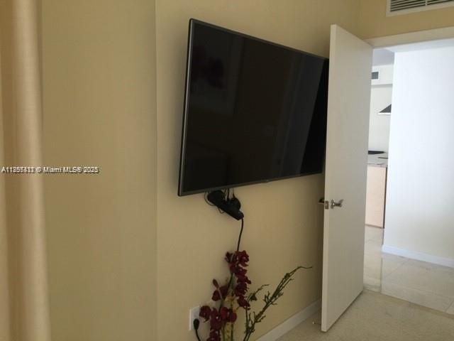 На продажу: $1,290,000 (2 спален, 2 ванн, 1782 Квадратных фут)