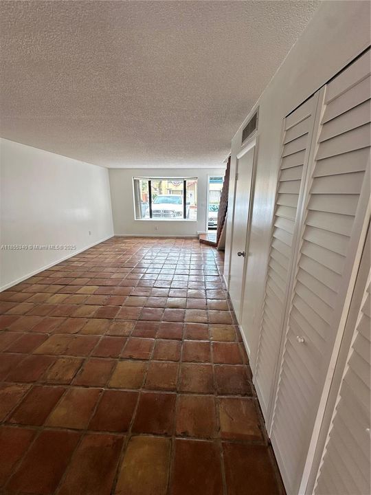 Недавно арендовано: $2,700 (2 спален, 1 ванн, 1152 Квадратных фут)