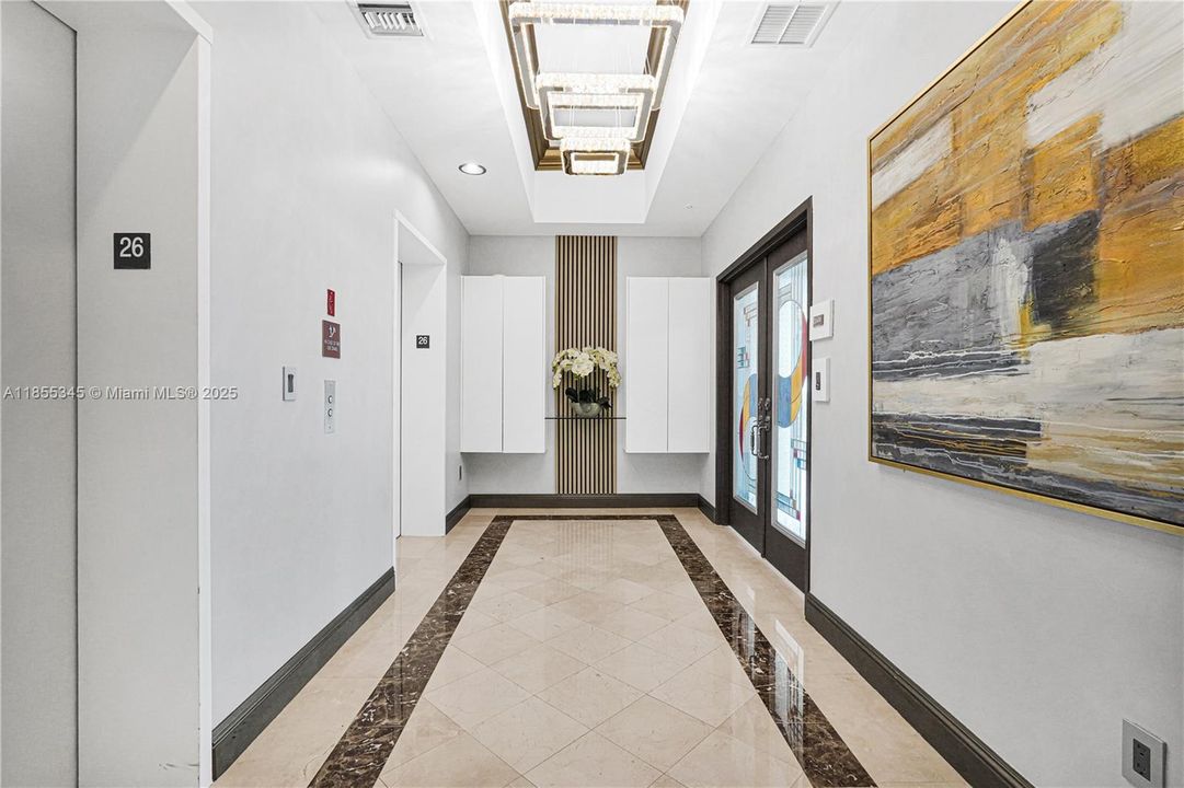 Active With Contract: $1,999,000 (3 beds, 3 baths, 2857 Square Feet)