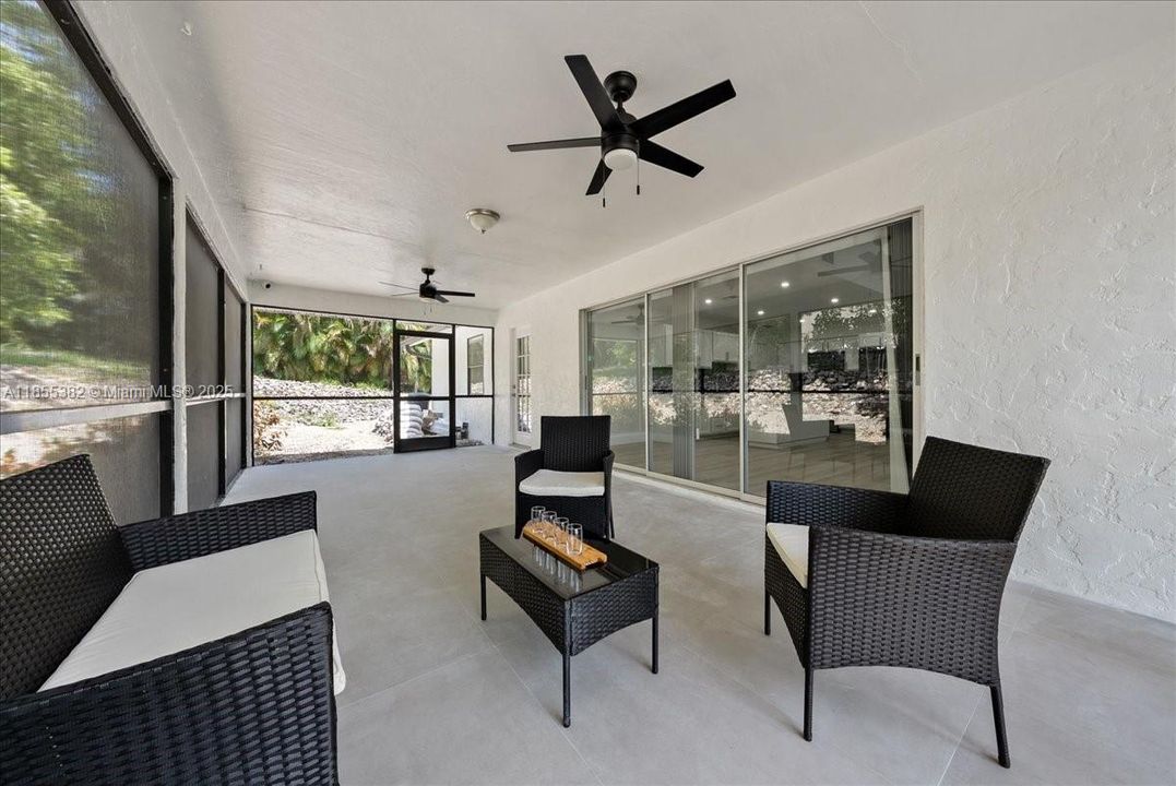 Recently Sold: $720,000 (3 beds, 2 baths, 1448 Square Feet)