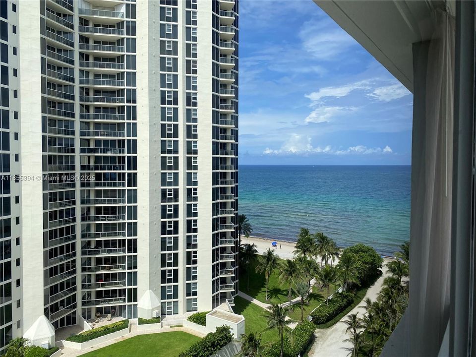 待售: $112,000 (0 贝兹, 1 浴室, 410 平方英尺)