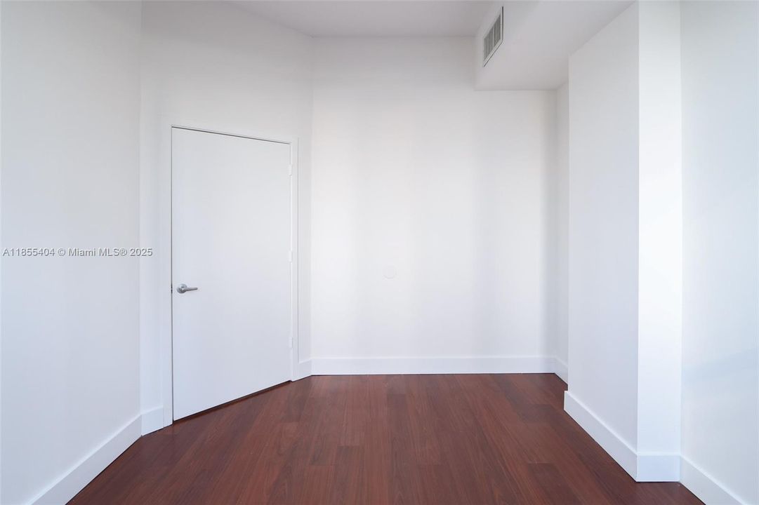 На продажу: $355,000 (1 спален, 1 ванн, 773 Квадратных фут)