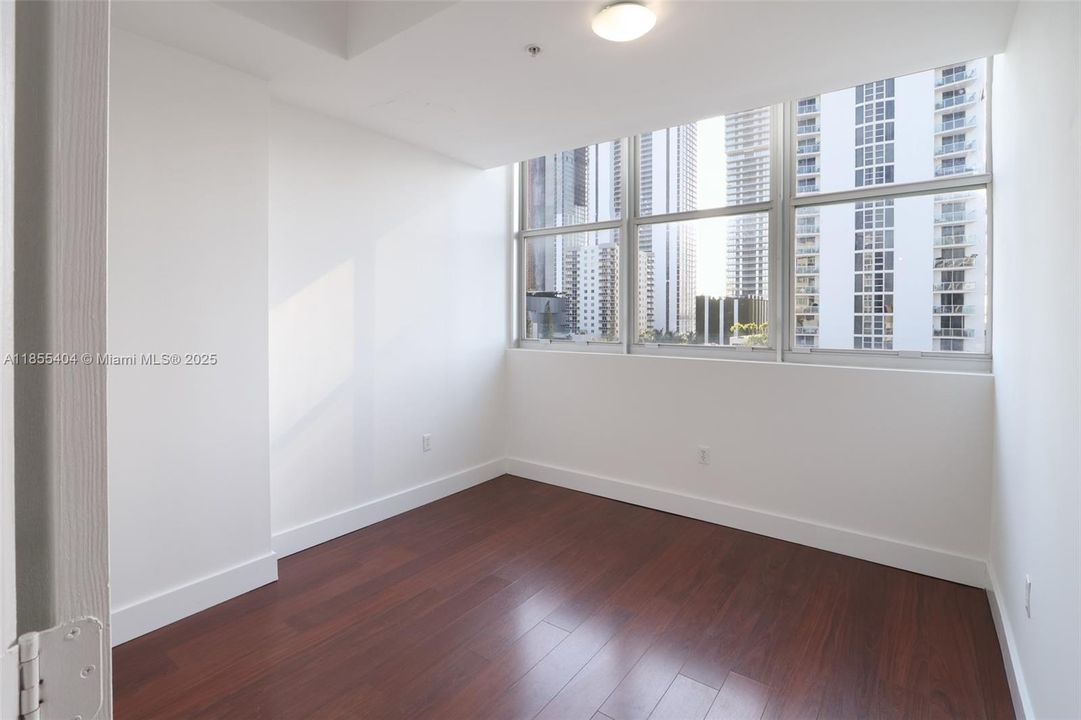 На продажу: $355,000 (1 спален, 1 ванн, 773 Квадратных фут)