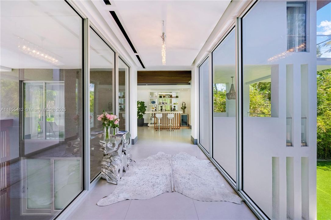 En Venta: $8,600,000 (5 camas, 4 baños, 4166 Pies cuadrados)