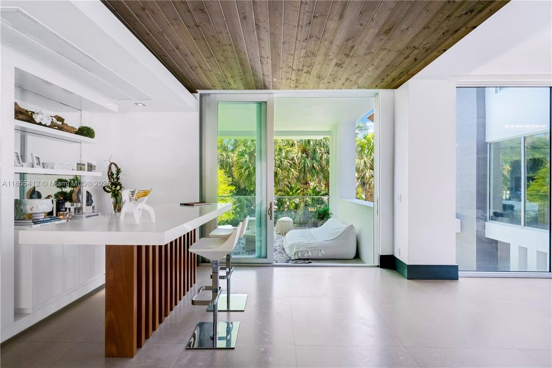 En Venta: $8,600,000 (5 camas, 4 baños, 4166 Pies cuadrados)