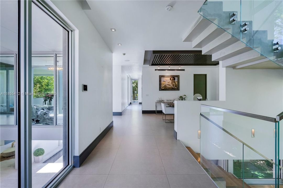 En Venta: $8,600,000 (5 camas, 4 baños, 4166 Pies cuadrados)