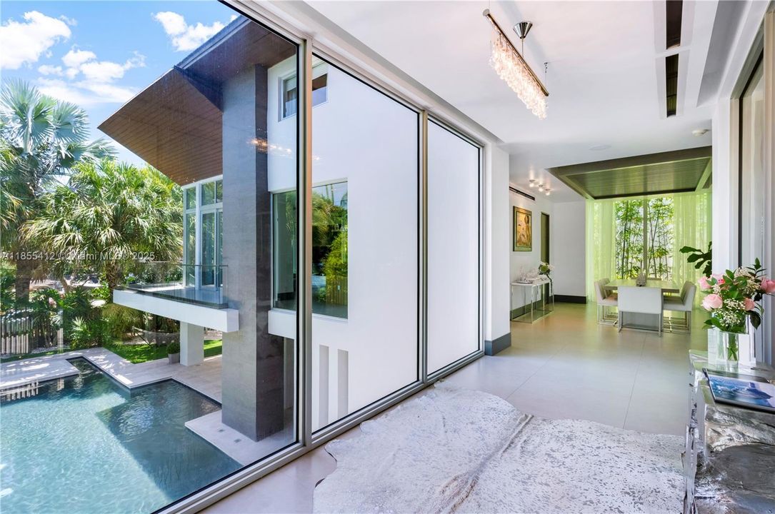 En Venta: $8,600,000 (5 camas, 4 baños, 4166 Pies cuadrados)