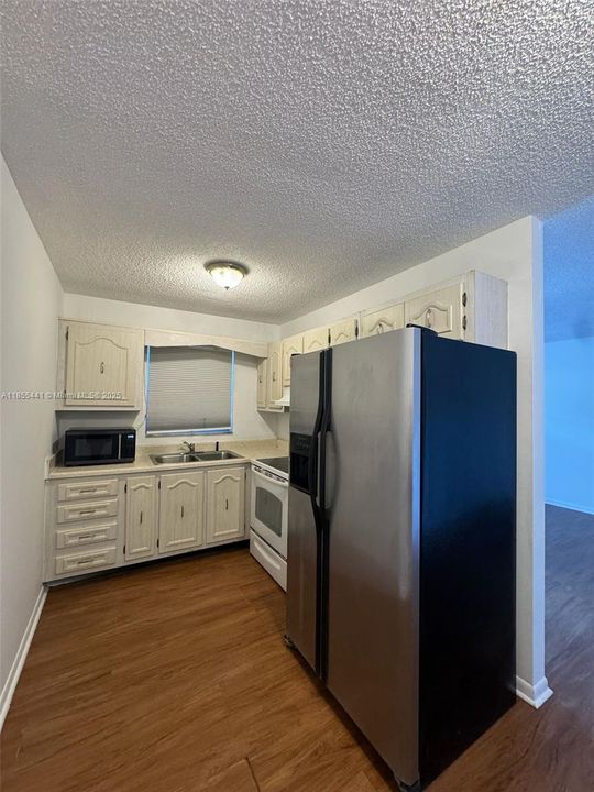 Недавно арендовано: $1,500 (1 спален, 1 ванн, 600 Квадратных фут)