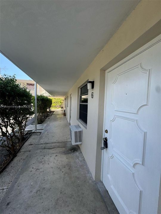 Недавно арендовано: $1,500 (1 спален, 1 ванн, 600 Квадратных фут)