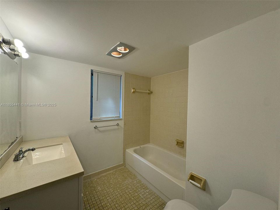 Недавно арендовано: $1,500 (1 спален, 1 ванн, 600 Квадратных фут)